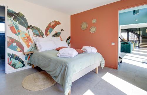 Boue House | Un nid dans la Grange - Maison avec jacuzzi et sauna