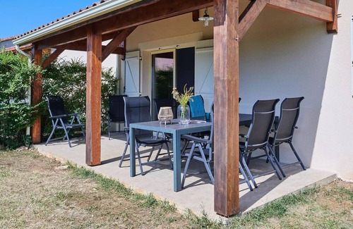 Lanzac Villa | Unabhängige Villa, 2 Bäder 6 Personen