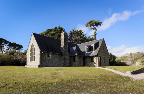 Looe House | Unbelievable sea views/4 bedrooms/sleeps 10/beach access/Free Parking,