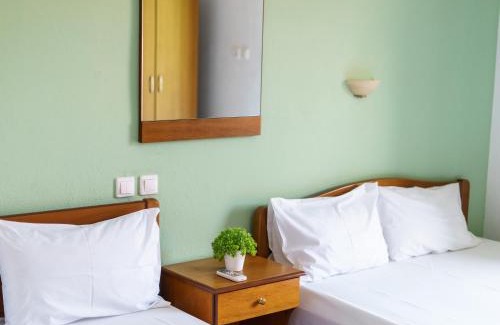 Paralia Pantaleimonos Apartment | Under The Castle Apartments