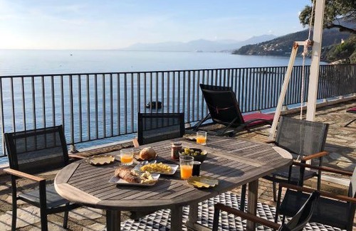 Erbalunga Apartment | Une grande terrasse sur la mer