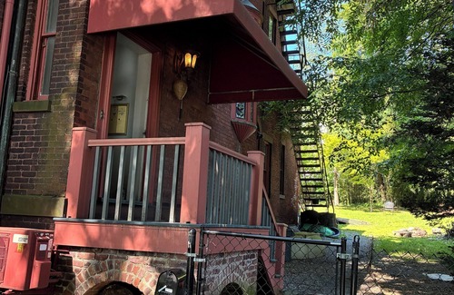 Newburgh Apartment | Unicorn Studio - Historic Newburgh near Beacon + Hiking