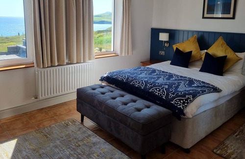 Dingle House | Uninterrupted Sea Views at Tra Cinn Aird Near Dingle