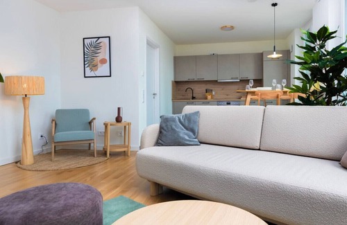 Innere Vorstadt Apartment | UNiQE Apartments 2R 65m2 | city center+free parking
