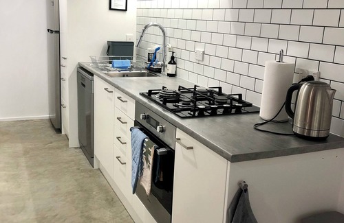 Mahurangi West House | Unique 3 bedroom property, 40 Mins from CBD