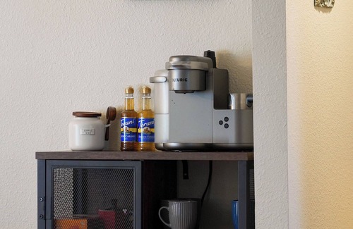 Optimist Park NW House | Unique 4-bed, 3-bath house with Pool, Hot Tub, Arcade and Hi-Spd Wifi