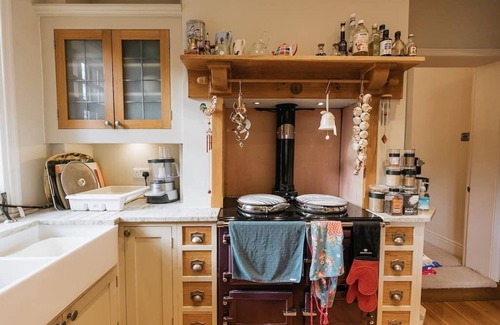 Skipton House | Unique Accommodation with Amazing Views