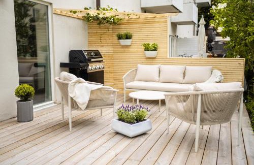 Johanneshov Apartment | Unique apartment with Private Terrace & Entrance