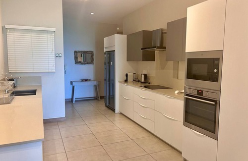 Pointe aux Canonniers Apartment | Unique Beachfront Appartment