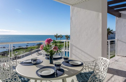 Casares del Mar Apartment | Unique Beachfront Apartment - Modern, Fantastic Sea Views & Direct Beach Access