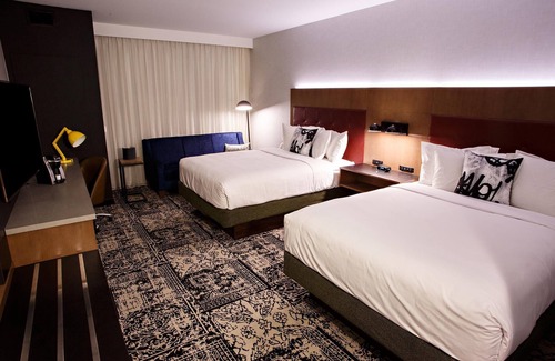 Lititz Hotel | Unique Design, King Bed-Free Wifi-Let Hotel Rock Lititz Deliver a VIP Experience