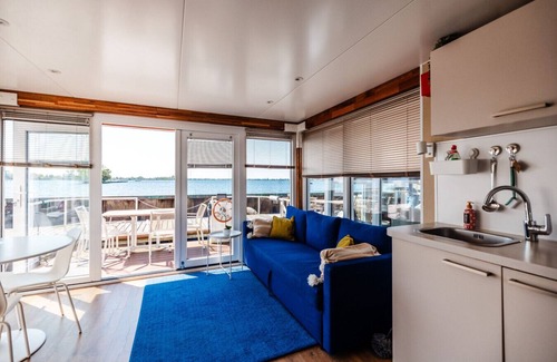 Groenlandsekade Cottage | Unique Experience Close to AMS. Free Parking.