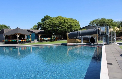 Lathum House | Unique experience on the water.