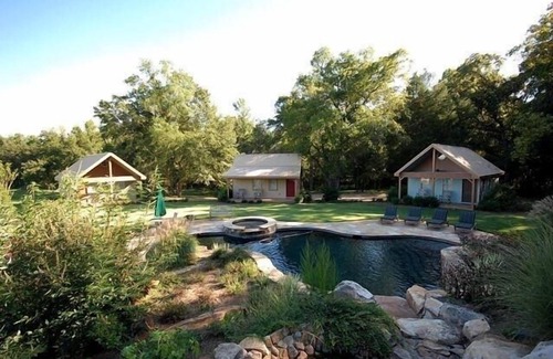 Mountville House | Unique Family Compound 1 hour from ATL. Housing for 20+ people