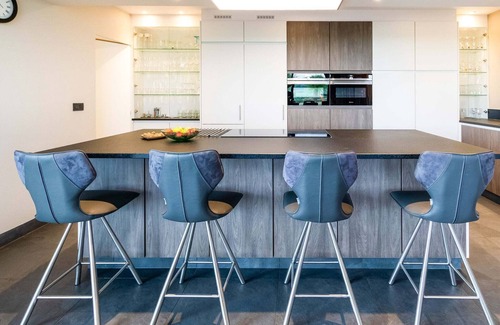 Poperinge House | Unique Holiday Home in Haringe
