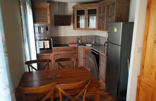 Fos-sur-Mer House | Unique house at the heart of Provence 1km to beach with 18 m2 terrace barbecue