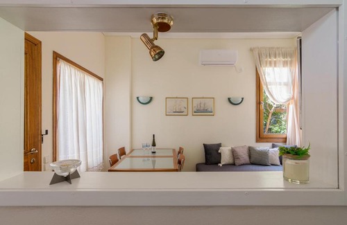 Glyfada Apartment | Unique house for 3 people