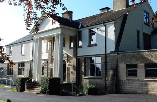 Belper House | Unique, Imposing House for Large Family Get togethers and Events, with Amazing Views