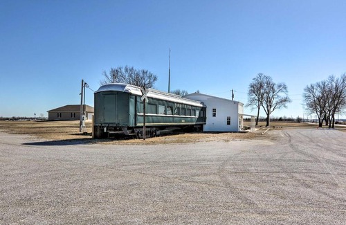 Duenweg Apartment | Unique Joplin Gem Converted Train Car Studio