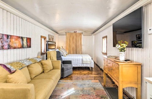 Duenweg Apartment | Unique Joplin Gem Converted Train Car Studio