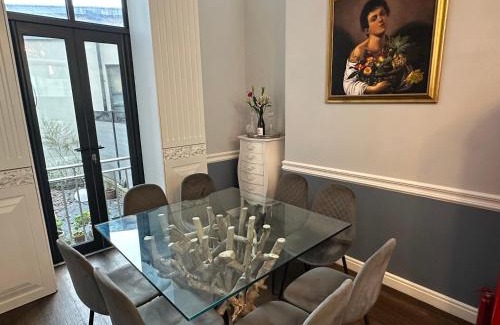 Harrow Road Apartment | Unique Luxury Home in the heart of London. Air conditioned with private garden