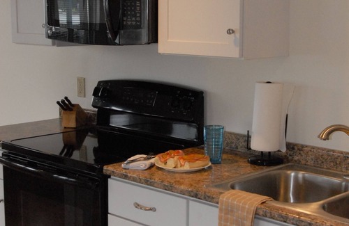 Southwest Harbor Condo | Unique Marina Side Condo With Great Views And Fun Atmosphere!