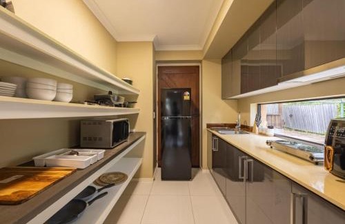 Stretton House | Unique Modern 4BR House for Your Getaway Stretton