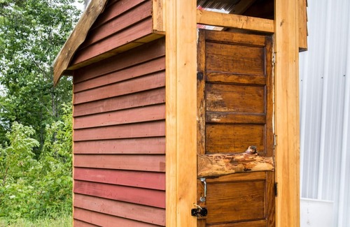Chatham House | Unique Off-grid stay in the heart of the White Mountain National Forest
