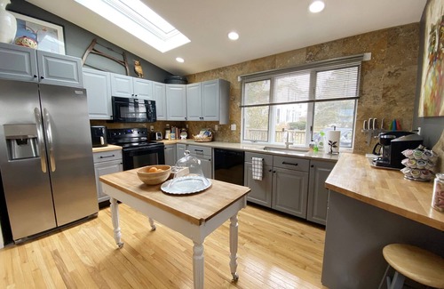 Stony Creek Apartment | Unique, refined-rustic suite in Stony Creek village.