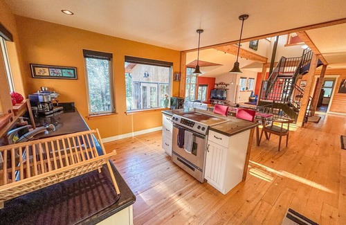 Okanagan-Similkameen Ski Chalet | Unique Riverside Chalet with 1 Acre of Forest
