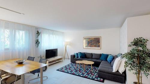 Matthaus Apartment | Unique Serviced Living at Basel Waterfront 9001