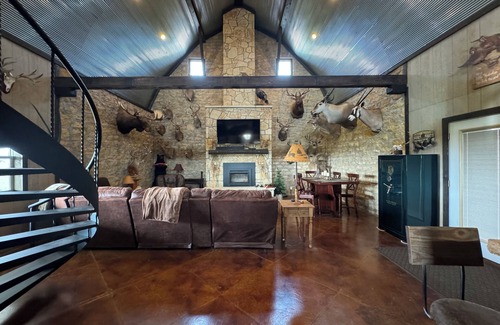 Ponca City House | Unique space, countryside.