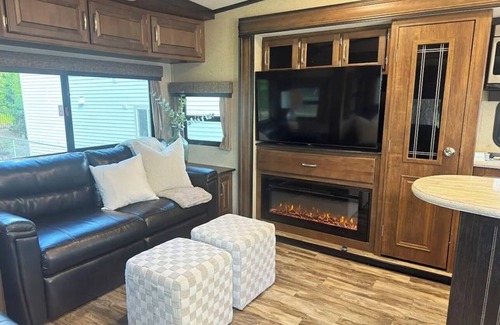 Bonney Lake House | Unique stay where Camper meets resort. Lake front and countless amenities.