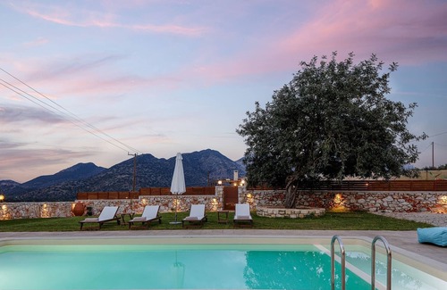 Melidoni Villa | Unique Stonebuilt rural Retreat & private pool II