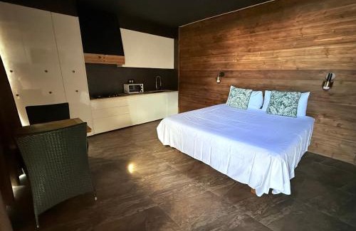 Faaa Apartment | Unique suite piscine vue mer