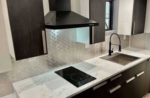 Helper House | Unique | tiny home on the lake