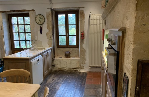 Douzillac House | Unique Traditional French Farmhouse with private pool in rural Dordogne