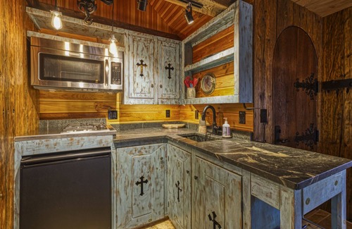 Mount Sunapee House | Unique Treehouse Near Mt Sunapee – No Cleaning Fee