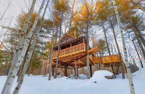 Mount Sunapee House | Unique Treehouse Near Mt Sunapee – No Cleaning Fee