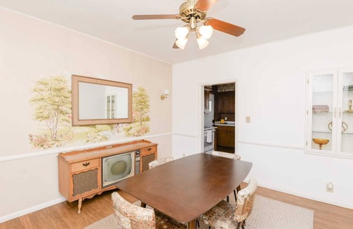 Roosevelt House | Unique Two Story with a Vintage Flare