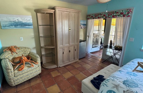 Fruitland Park Other | Unique upper level 2-bedroom farm retreat on 13 acres parallel to The Villages
