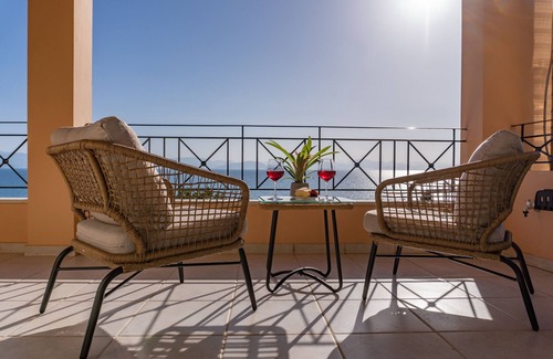 Dafnata House | Unique vacation spot overlooking the Ionian sea