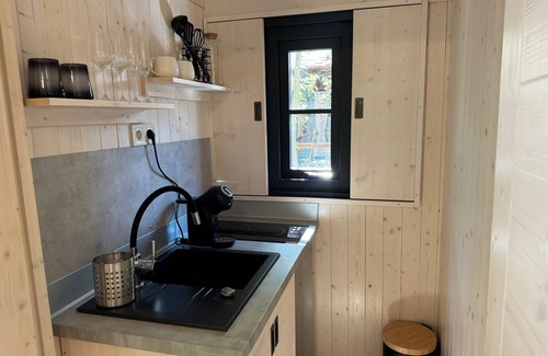 Saint-Astier Cabin | Unique Wood Cabin with Jacuzzi