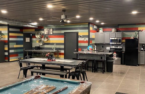 Antigo Apartment | Uniquely Renovated Building with a feel of home-Sleeps 4.