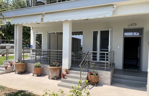 Skotina Apartment | Uniquely situated holiday flat, directly on the fine sandy beach, with far-reach