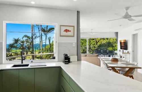 Point Arkwright Apartment | Unit 2 Beach Gallery