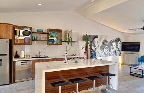 Marina House | Unit 216-Casa Ricardo-Ocean View RENOVATED