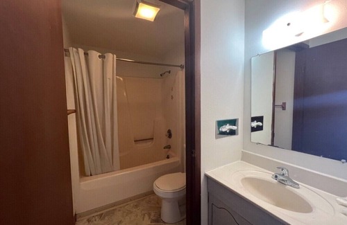 Wisconsin Rapids Apartment | Unit #22 - Snooze Motel
