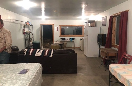Redvale Cabin | Unit 70 Hunting Cabin
