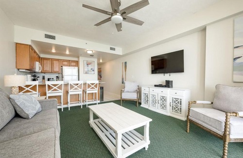 Daytona Beach Apartment | Unit 809 Ocean Walk - 1 Bedroom Ocean Front